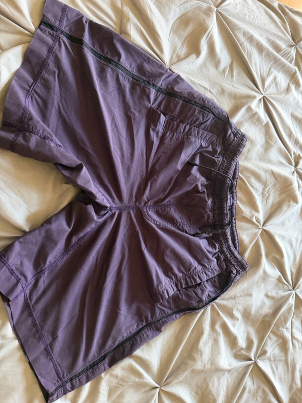 Lululemon men’s purple lined athletic shorts